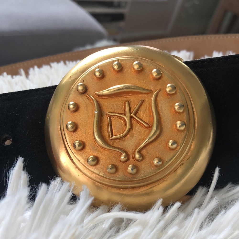 Donna Karan Vintage Luxury Couture Wide Black Suede Belt with Gold Medallion - Picture 15 of 15